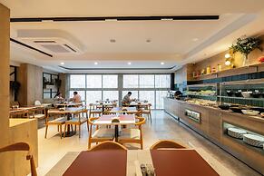 ALVES HOTEL
