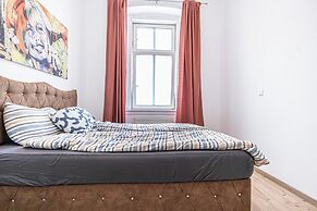 Large 5BR Central Flat Near Augarten