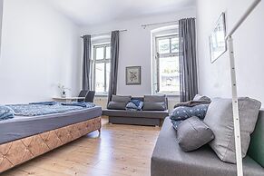Large 5BR Central Flat Near Augarten