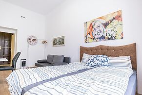 Large 5BR Central Flat Near Augarten