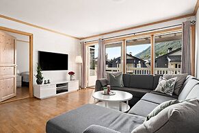 Central Apartment With a View