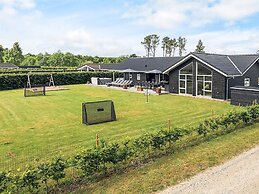 5 Star Holiday Home in Hadsund