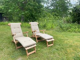 Cozy Seaside Getaway in Grankullavik