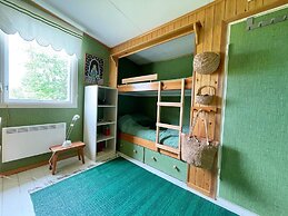 Cozy Seaside Getaway in Grankullavik