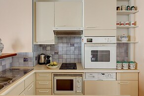 Modern 1BR near Centre Pompidou