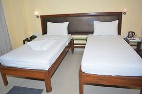 Hotel Golden Anchor Dhamara