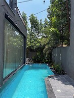 THE BALI HOUSE