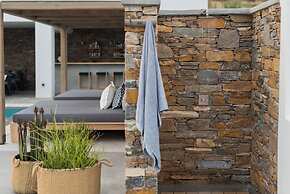 Chora Kythnos Suites