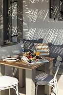 Chora Kythnos Suites