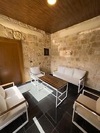 VillaRosa Luxury Boutique