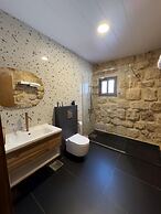 VillaRosa Luxury Boutique