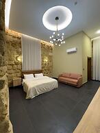 VillaRosa Luxury Boutique