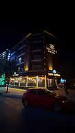 Viv City Hotel