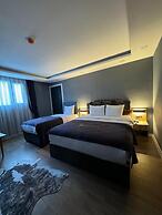 Viv City Hotel
