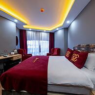 Viv City Hotel