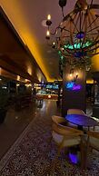 Viv City Hotel