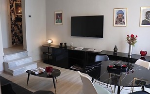 Calefati Gallery Luxury Apartment