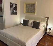 Calefati Gallery Luxury Apartment