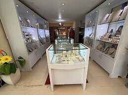 Downtown Suites - Hotel Boutique by Maraf