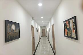 Hotel Saffron Groves