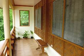 D & A Seaside Cottages