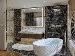 Champton Nha Trang