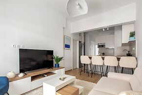 Les Nuances de Blue 1-BR Apt in Athens