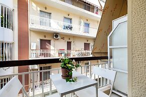Les Nuances de Blue 1-BR Apt in Athens