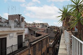 Modern Apt near Piazza di Spagna