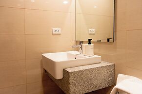 Uptown Park Suites Tower 2