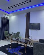 House 17 Apartment and Services Ltd