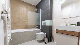 MoHost Properties