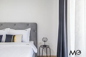 MoHost Properties
