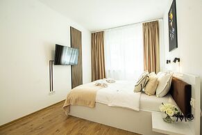 MoHost Properties