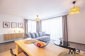 MoHost Properties