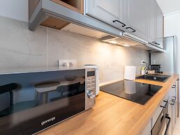 MoHost Properties