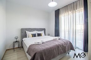 MoHost Properties