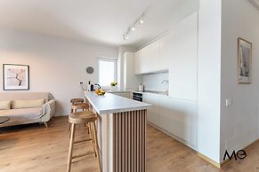 MoHost Properties