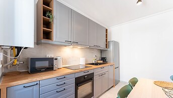MoHost Properties