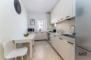 MoHost Properties