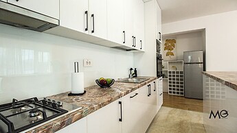 MoHost Properties