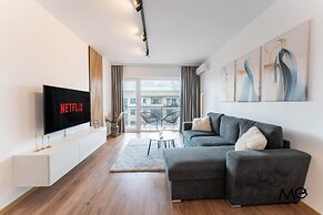 MoHost Properties