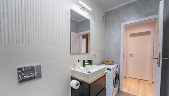 MoHost Properties