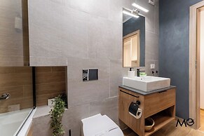 MoHost Properties