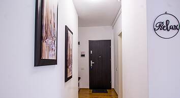 MoHost Properties