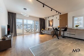MoHost Properties