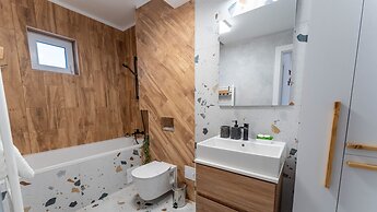 MoHost Properties