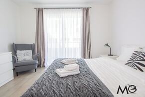 MoHost Properties
