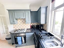 Attractive Wembley Stadium Maisonette