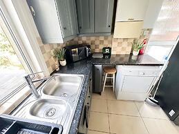 Attractive Wembley Stadium Maisonette